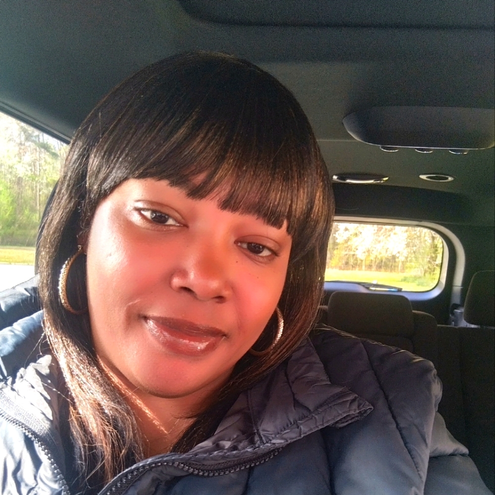 Meet your Posher, Candice